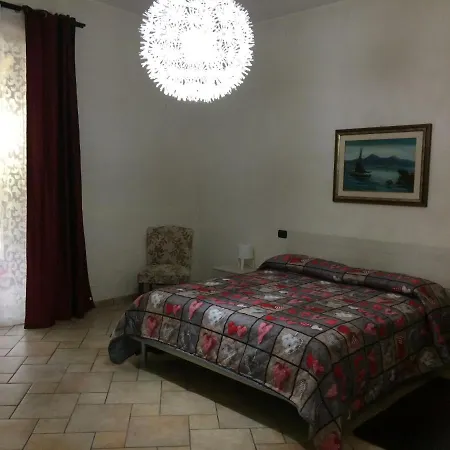 Couette-café Marinette Barcellona-Pozzo di Gotto